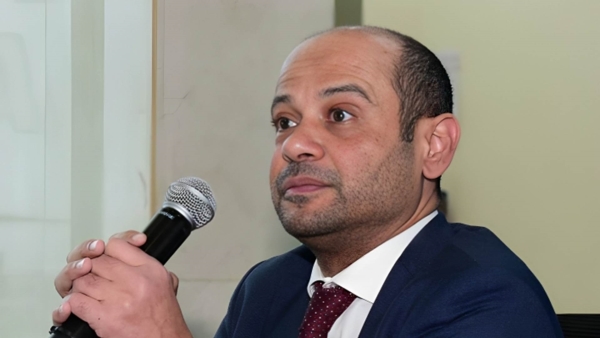 «رئيس البورصة» يستعرض خطة تطوير آليات التداول ودعم كفاءة السوق مع قيادات الشركات الأعضاء