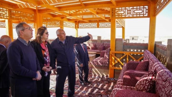 بالتعاون مع «الأهلي المصري» و«مصر» و«الزراعي».. وزيرة التخطيط تتفقد مشروع المنزل الريفي بالوادي الجديد