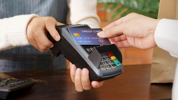 قاموس «First».. ما هى القواعد والإلتزامات للبنك المصدر لأدوات الدفع الإلكترونية؟