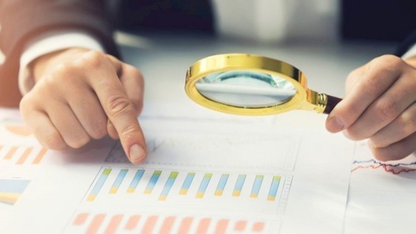 قاموس «First».. ما المقصود بالرقابة الداخلية للبنوك، وما الغرض منها؟