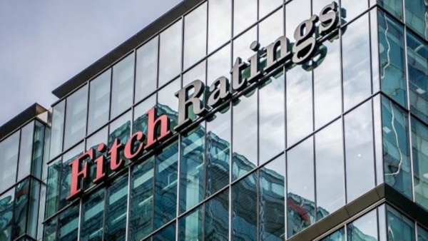 وكالة «فيتش» تعدل نظرتها المستقبلية لمصر من «مستقرة» إلى «إيجابية»