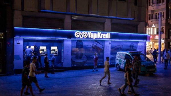 محادثات لبيع بنك «Yapi Kredi» التركي و«أبوظبي الأول» بين المرشحين