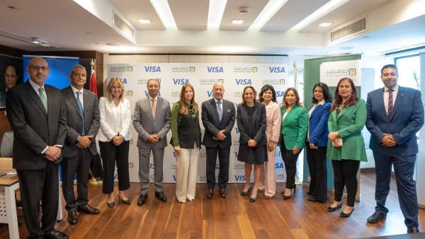 استكمالاً للشراكة الاستراتيجية.. البنك الأهلي المصري يجدد التعاون مع «فيزا»