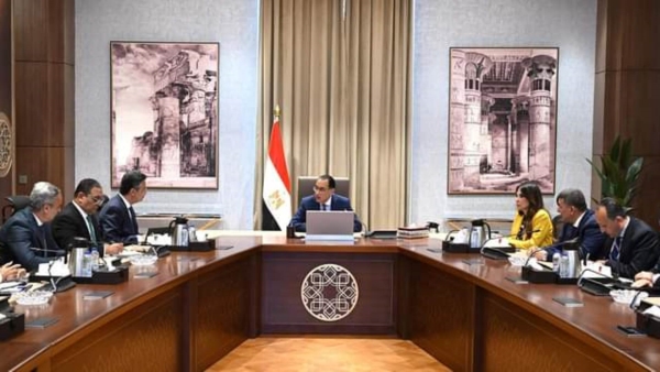 رئيس الوزراء: جذب الاستثمارات الأجنبية المباشرة وخفض التضخم أولويات عمل الحكومة الجديدة
