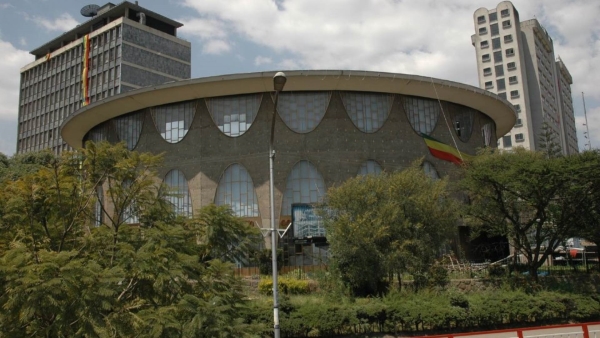 إثيوبيا تحرر سعر الصرف لجذب المستثمرين وتأمين قرض من صندوق النقد