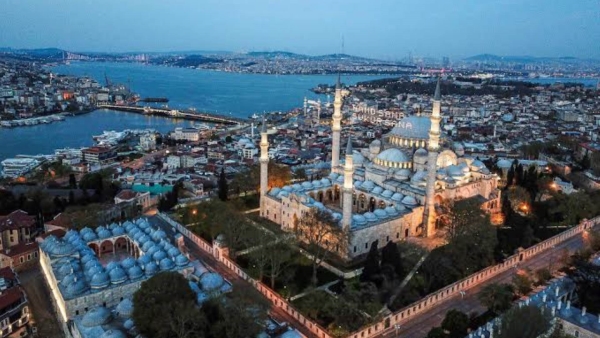 تركيا تصدر سندات دولارية لأجل 10 سنوات ضمن خطة لتعديل آجال الاستحقاق