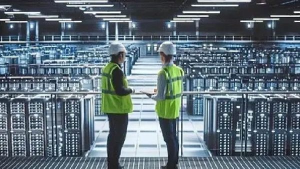 قاموس «First».. ما هي مراكز الاستدامة الرقمية؟