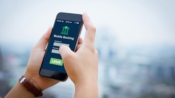 اعرف الحل: ازاي تفعل بطاقة الخصم المباشر الخاصة بك من خلال «AAIB Mobile» من «العربي الإفريقي» 