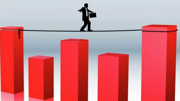 قاموس «First».. ما الفرق بين المخاطر النظامية والمخاطر غير النظامية