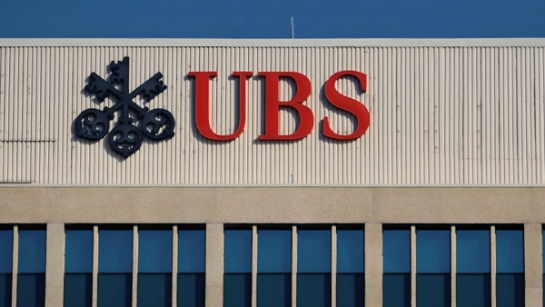 مؤسسات عملاقة: «UBS».. رحلة صعود عملاق الخدمات المالية من سويسرا إلى العالمية