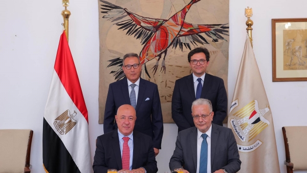 البنك الأهلي المصري يوقع بروتوكول تعاون مع وزارة الثقافة لتشغيل مبنى «السلطان حسين» بالإسكندرية