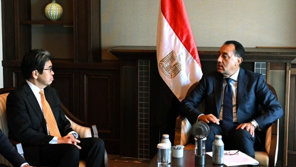 على هامش مشاركته في قمة «تيكاد 9»، نيابة عن فخامة الرئيس: رئيس الوزراء يلتقى محافظ بنك اليابان للتعاون الدولي