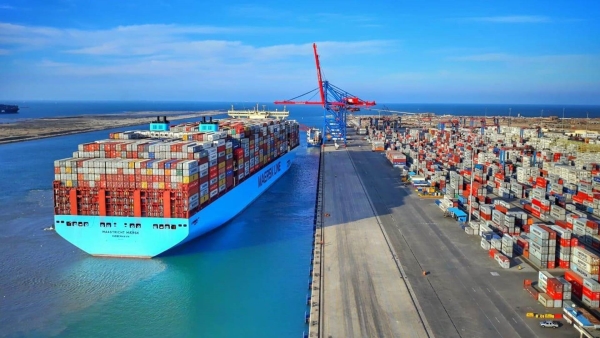 قاموس «First».. ماذا تعرف عن عجز الميزان التجاري؟