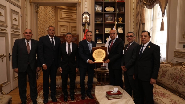 رئيس محكمة النقض يستقبل رئيس مجلس إدارة اتحاد بنوك مصر