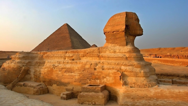 البنك المركزي: ارتفاع الإيرادات السياحية إلى 16.7 مليار دولار خلال 2024/2025