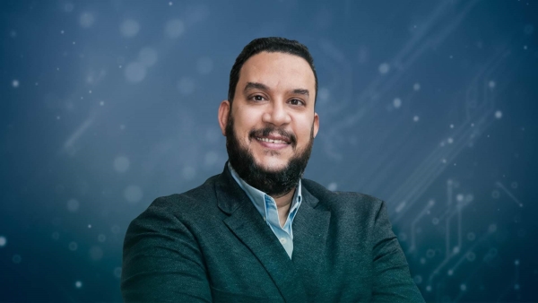 رواد من مصر: أشرف عطية.. نموذج للريادة المصرية في الذكاء الاصطناعي والتكنولوجيا المالية