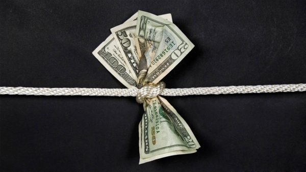 قاموس «First».. ماذا تعرف عن «الاختناق النقدي المتراكم»؟