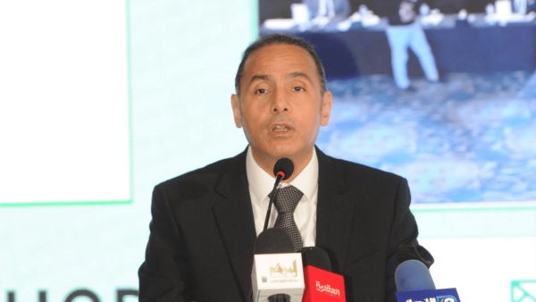 قرار جمهوري بتكليف إسلام عزام قائمًا بأعمال رئيس الهيئة العامة للرقابة المالية لمدة عام