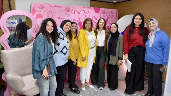 بنك قناة السويس يُنظم سلسلة معارض لموظفاته ويوزّع هدايا تذكارية تقديرًا لدورهن واحتفالًا بشهر المرأة