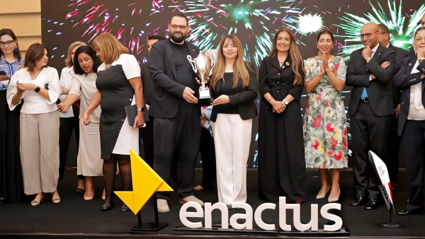 البنك الأهلي المصري يشارك في نهائيات «Enactus Egypt» لاختيار الفريق الممثل لمصر في الخارج